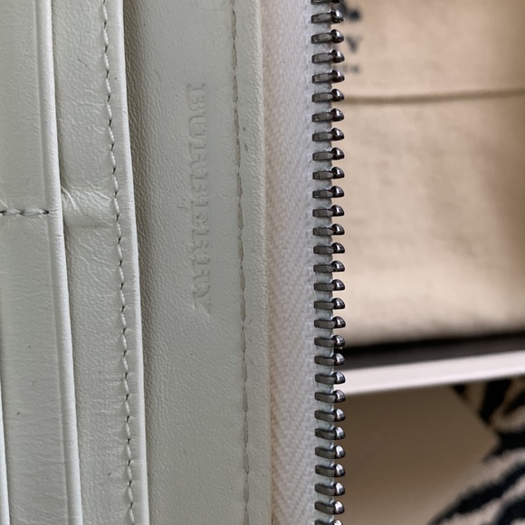 Designer Burberry Wallet, pre-owned used a few times, in very good condition. - Picture 9 of 16